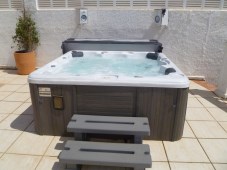 Jackie
Jacuzzi
