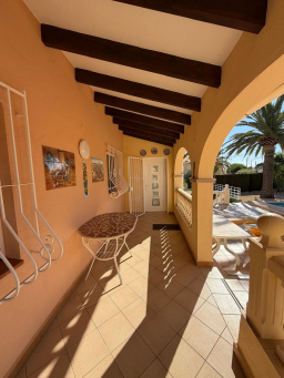 jose
                        entrada